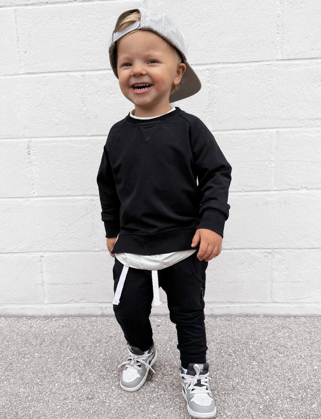 Little Bipsy- Pocket Pullover, Black