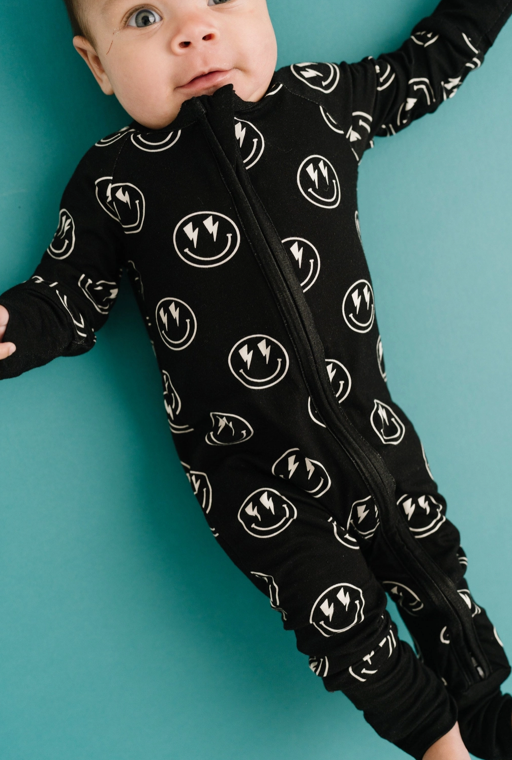 Onyx Lightning Smiley Bamboo Sleeper