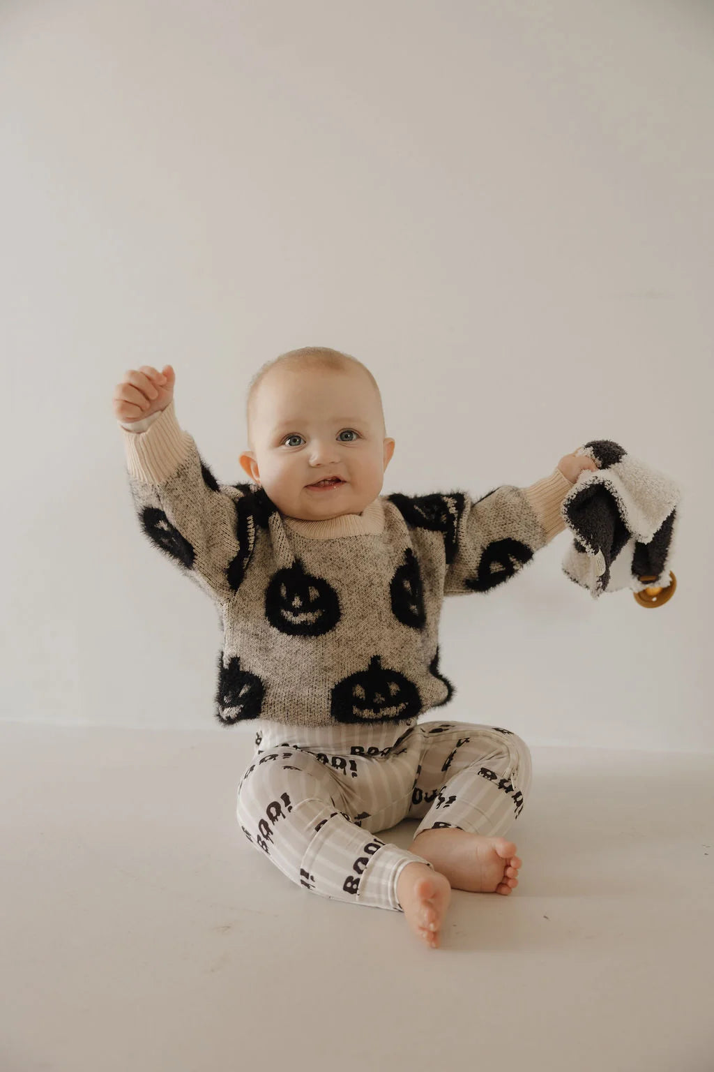 Cozy Pumpkin Sweater, Black