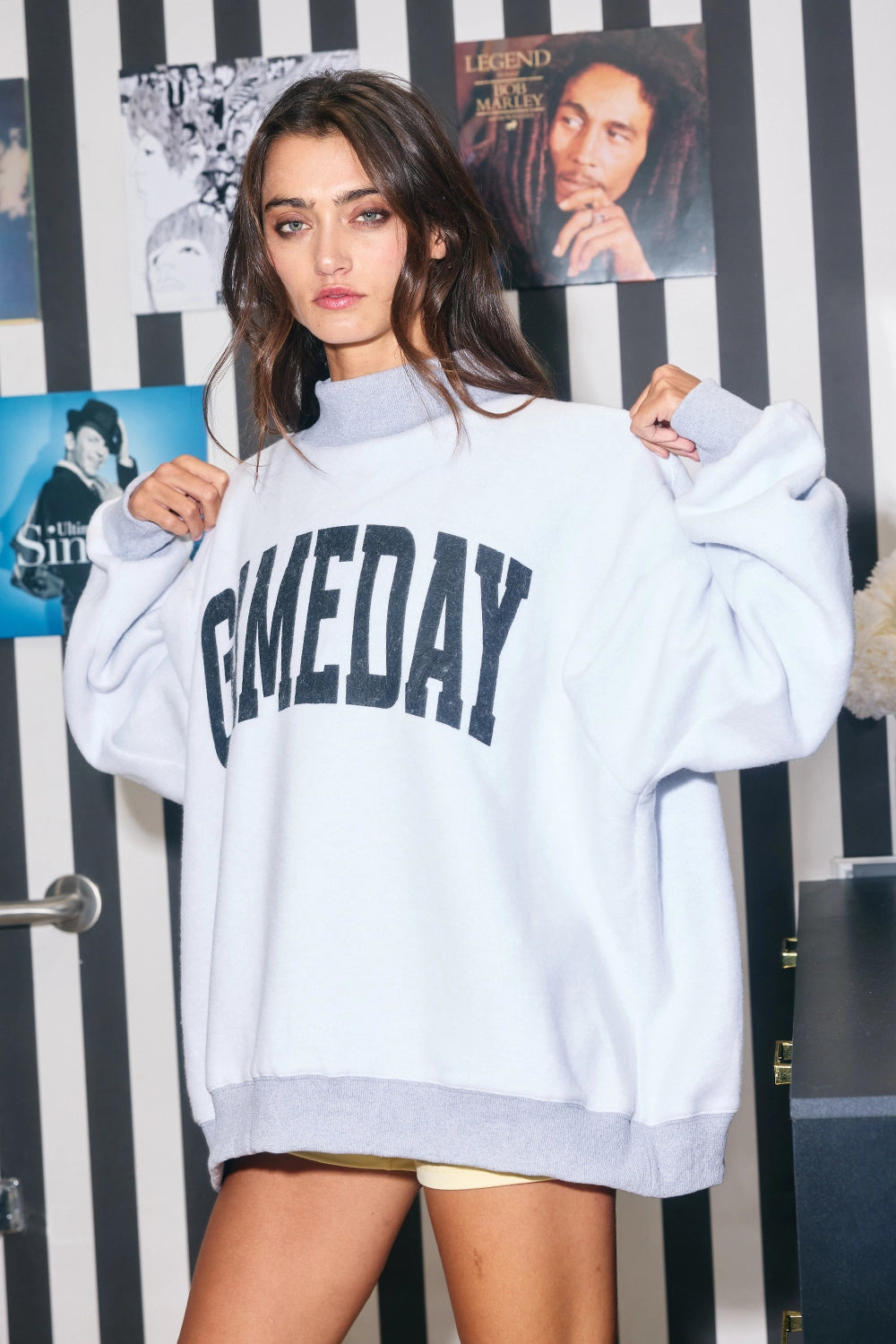 FOOTBALL/GAMEDAY Reversible Applique Embroidery Mock Neck Sweatshirt