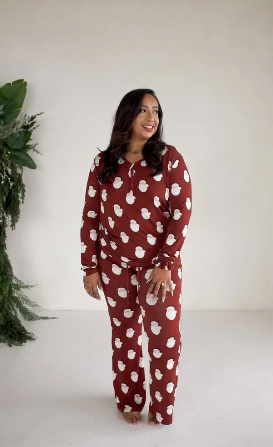 FOREVER FRENCH:  Women's Long Sleeve Bamboo Pajama | Vintage Santa